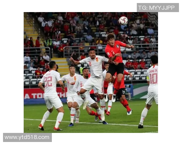 南京足球队在挑战赛中的灵活性表现分析与点评