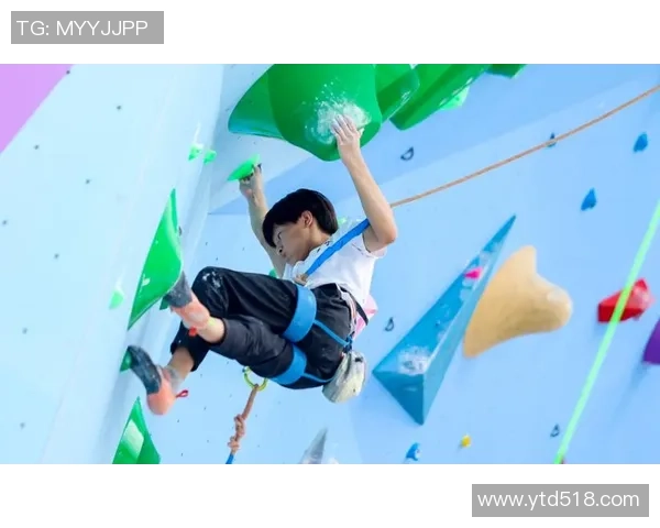 成都攀岩队与杭州攀岩队赛后分析力量对决的精彩瞬间与战术思考
