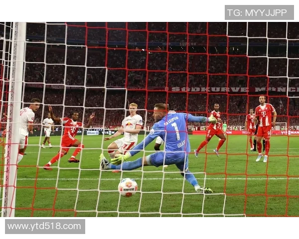 足球场上的智慧与狡诈十大经典进球瞬间揭秘